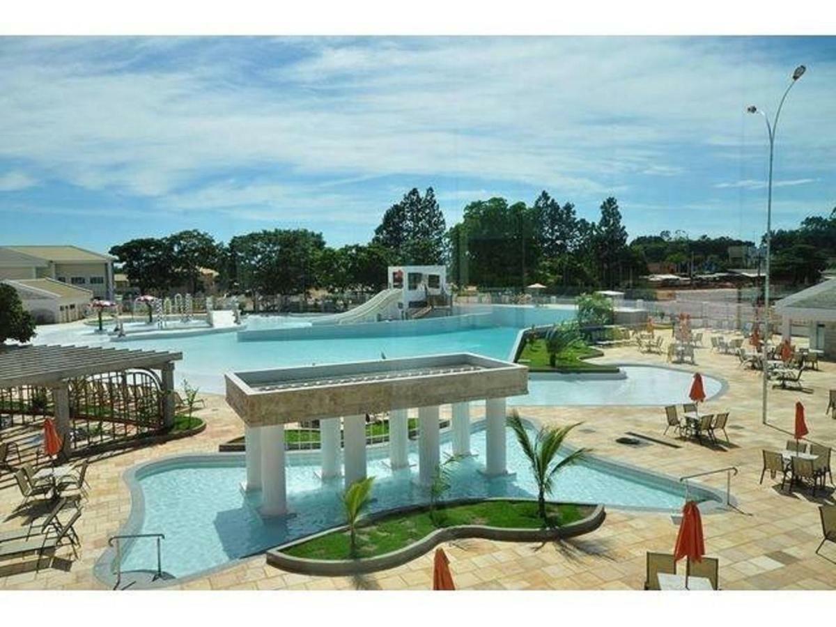 Lacqua Di Roma Com Piscina De Ondas Caldas Novas Esterno foto