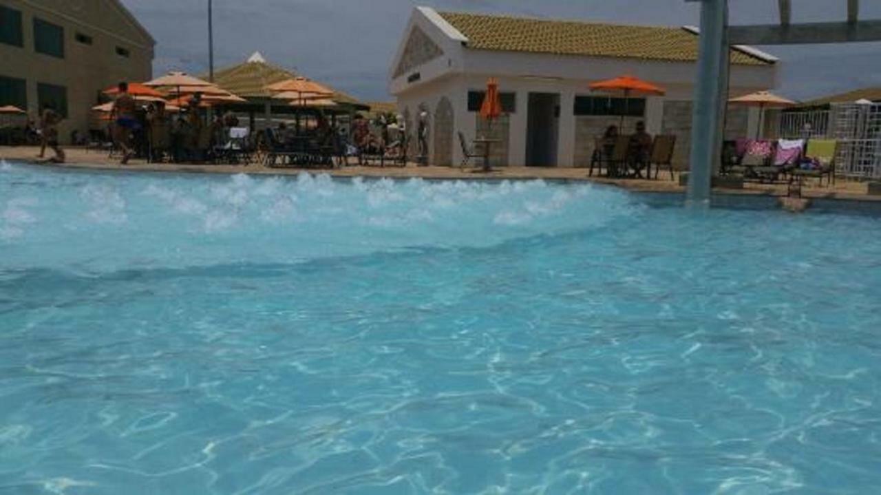 Lacqua Di Roma Com Piscina De Ondas Caldas Novas Esterno foto